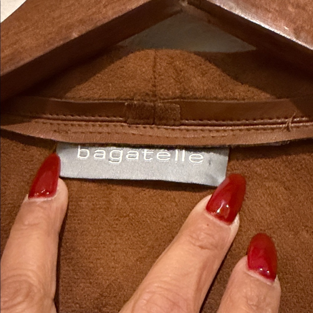 Bagatelle Tan Women's Blazer - Picture 3 of 7